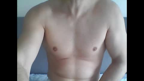 Snapshot of hardwanker75 chatting on February 19, 10:34 am hardwanker75 online show from February 19, 10:34 am