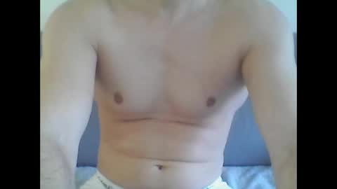 Snapshot of hardwanker75 chatting on March 5, 9:27 am hardwanker75 online show from March 5, 9:27 am