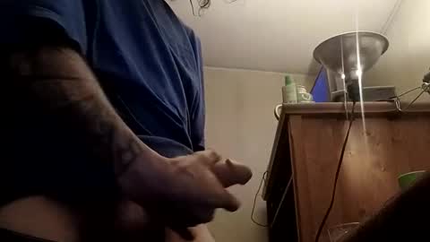 Snapshot of hardwhiteboi420 chatting on January 12, 10:20 am hardwhiteboi420 online show from January 12, 10:20 am