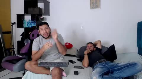 A X E L online show from December 6, 2:17 pm