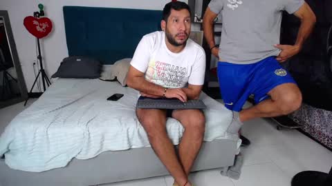 A X E L online show from December 9, 4:58 pm