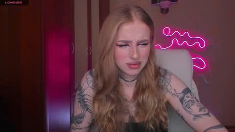 Julia online show from December 2, 5:26 am