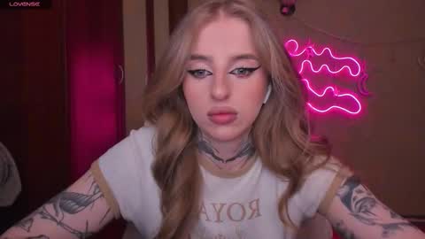 Julia online show from February 15, 5:19 am