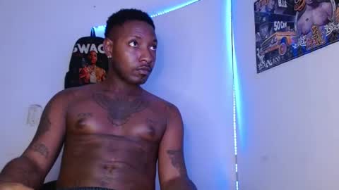 Snapshot of harley_quinnn111 chatting on July 3, 4:41 am harley_quinnn111 online show from July 3, 4:41 am