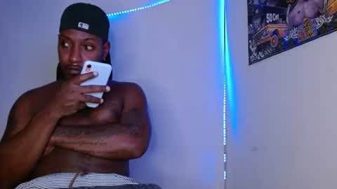 Snapshot of harley_quinnn111 chatting on July 15, 2:39 am harley_quinnn111 online show from July 15, 2:39 am