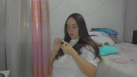 Snapshot of harleynapier chatting on June 20, 10:56 pm Natii online show from June 20, 10:56 pm
