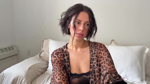 Snapshot of harlowblake___ chatting on January 4, 3:28 pm HARLOW BLAKE online show from January 4, 3:28 pm