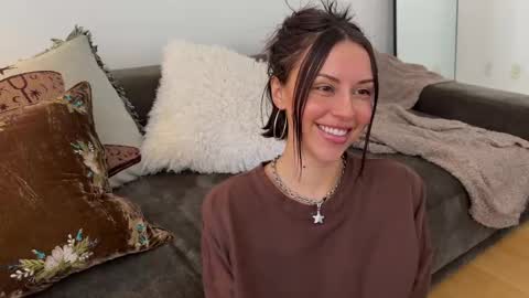 Snapshot of harlowblake___ chatting on March 3, 4:03 pm HARLOW BLAKE online show from March 3, 4:03 pm