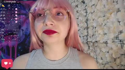 Snapshot of harmonys_couple_ chatting on April 21, 8:34 pm Harmonys World online show from April 21, 8:34 pm