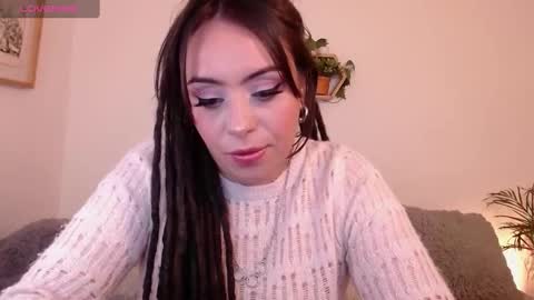 Snapshot of harmonyy01 chatting on March 7, 3:08 am Harmony Please help me to reach 100 thumbs up online show from March 7, 3:08 am