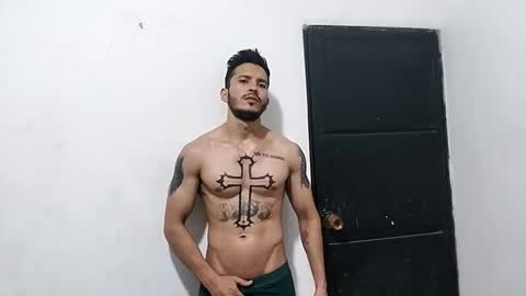 Snapshot of haroldsepulveda chatting on December 27, 7:18 am BOY HOT online show from December 27, 7:18 am