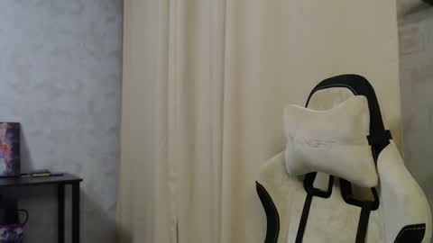 Snapshot of harpersweety chatting on October 2, 7:10 pm Harper online show from October 2, 7:10 pm