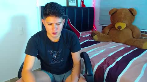 DANNY online show from December 5, 2:31 am