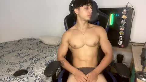 harry_p01 online show from February 8, 4:36 pm