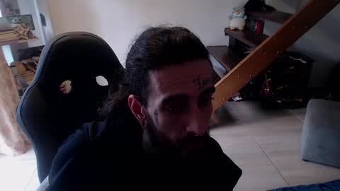 OMAR online show from January 2, 5:18 pm