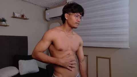 harry_velez online show from January 13, 2:06 am