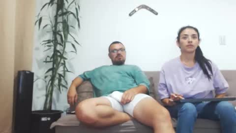 Snapshot of harrycum4you chatting on April 8, 3:06 am hannaandharri online show from April 8, 3:06 am