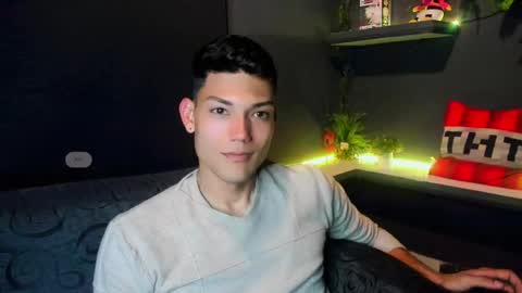  ... online show from June 2, 11:51 pm