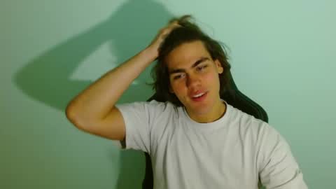 Snapshot of harryking1 chatting on November 21, 10:19 pm harryking1 online show from November 21, 10:19 pm