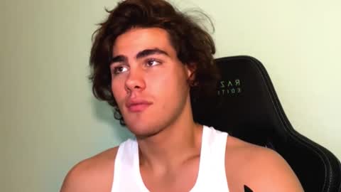 Snapshot of harryking1 chatting on November 23, 5:57 pm harryking1 online show from November 23, 5:57 pm