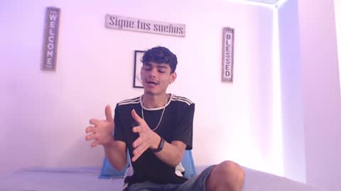 harry thomson online show from December 30, 6:27 pm