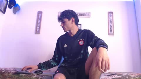 harry thomson online show from January 30, 8:22 am