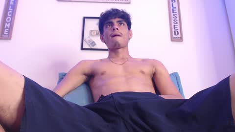 harry thomson online show from February 8, 11:45 pm