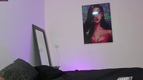 Snapshot of harrytwink18 chatting on February 14, 1:29 pm HARRY online show from February 14, 1:29 pm