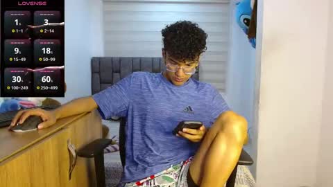 Snapshot of harrytwink18 chatting on September 9, 3:11 pm HARRY online show from September 9, 3:11 pm