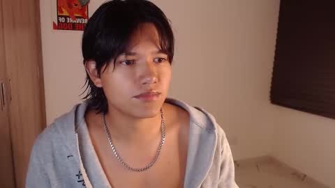 Snapshot of haru_boi chatting on February 17, 4:42 am Haru online show from February 17, 4:42 am