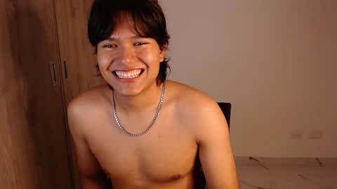 Snapshot of haru_boi chatting on March 16, 5:44 am Haru online show from March 16, 5:44 am