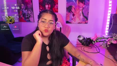 Snapshot of haruu2 chatting on January 30, 6:32 pm karen  online show from January 30, 6:32 pm