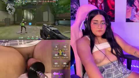 Snapshot of haruu2 chatting on February 21, 12:27 am karen  online show from February 21, 12:27 am