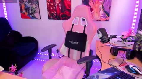 Snapshot of haruu2 chatting on February 23, 5:07 pm karen  online show from February 23, 5:07 pm