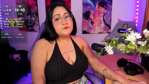 Snapshot of haruu2 chatting on September 17, 11:34 am karen  online show from September 17, 11:34 am