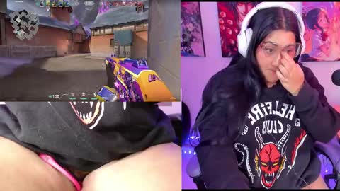 Snapshot of haruu2 chatting on September 24, 6:33 pm karen  online show from September 24, 6:33 pm