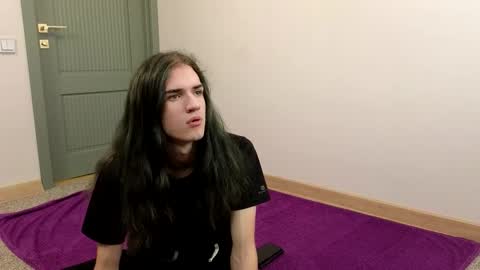 Snapshot of harvey_hair chatting on November 8, 1:44 pm harvey_hair online show from November 8, 1:44 pm