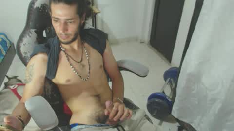 Snapshot of hasani_savala chatting on October 10, 5:06 am Hasani online show from October 10, 5:06 am