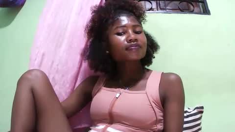 hasleyinah online show from January 13, 7:52 pm