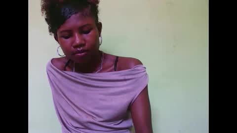 hasleyinah online show from February 22, 8:13 am