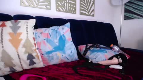 Nicole online show from February 11, 3:08 am