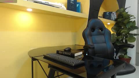 hatsajones online show from September 12, 12:27 pm