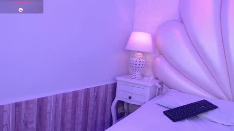 hatsajones online show from September 27, 5:34 am