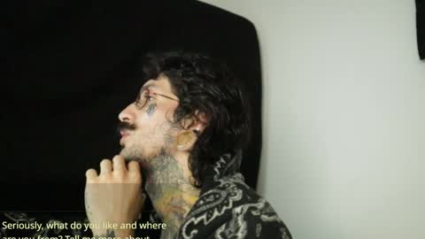 Snapshot of hatsumotokyoto chatting on January 19, 11:53 pm More content   2   online show from January 19, 11:53 pm