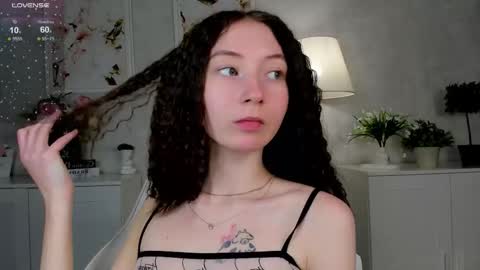 Snapshot of havefunwithmee_ chatting on October 16, 8:59 am Lola online show from October 16, 8:59 am