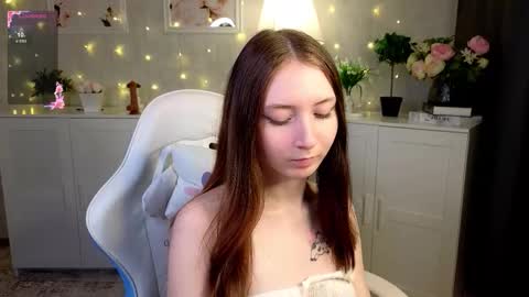 Lola online show from January 12, 10:20 am