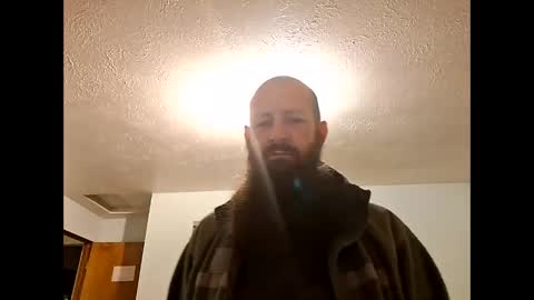 Snapshot of hawktalon007 chatting on October 6, 3:04 am Robert online show from October 6, 3:04 am