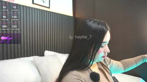 Snapshot of hay1_ chatting on May 28, 5:38 am haylie See you tonight at 8pm Colombia time online show from May 28, 5:38 am