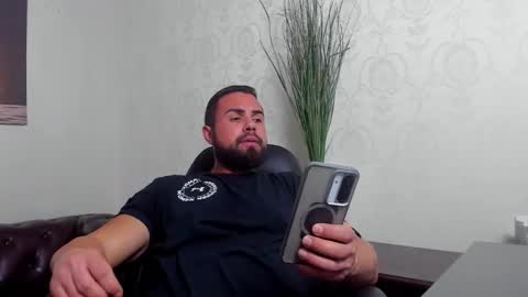 HayesWood online show from November 22, 6:12 am