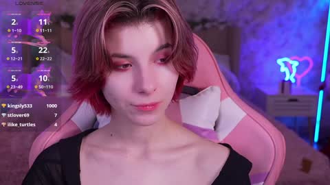 haylaamber online show from December 22, 11:41 pm